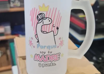 Taza con frase y dibujo personalizada para las madres, impresiones personalizadas en Sanlúcar de Barrameda